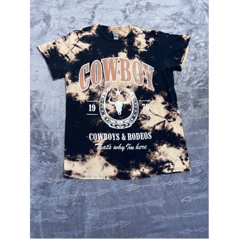 Cowboy Cowboys and Rodeos That’s Why I’m Here T-Shirt Black Tan Men's Gildan S